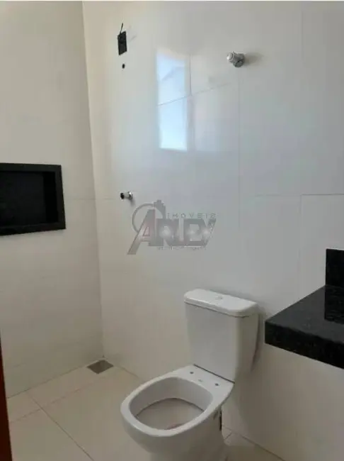 Foto 2 de Casa de Condomínio com 3 quartos à venda em Planalto, Montes Claros - MG