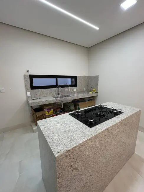 Foto 7 de Casa com 3 quartos à venda, 200m2 em Montes Claros - MG