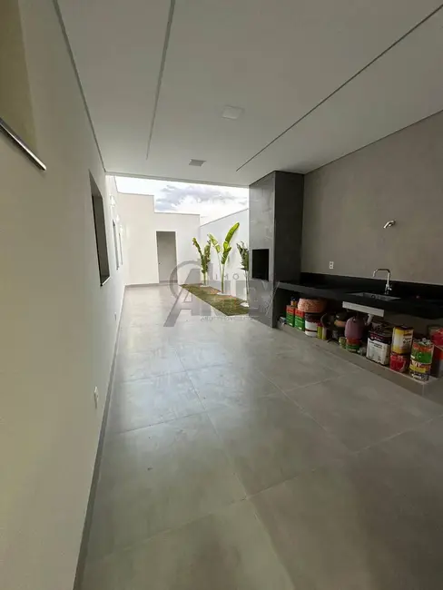 Foto 8 de Casa com 3 quartos à venda, 200m2 em Montes Claros - MG