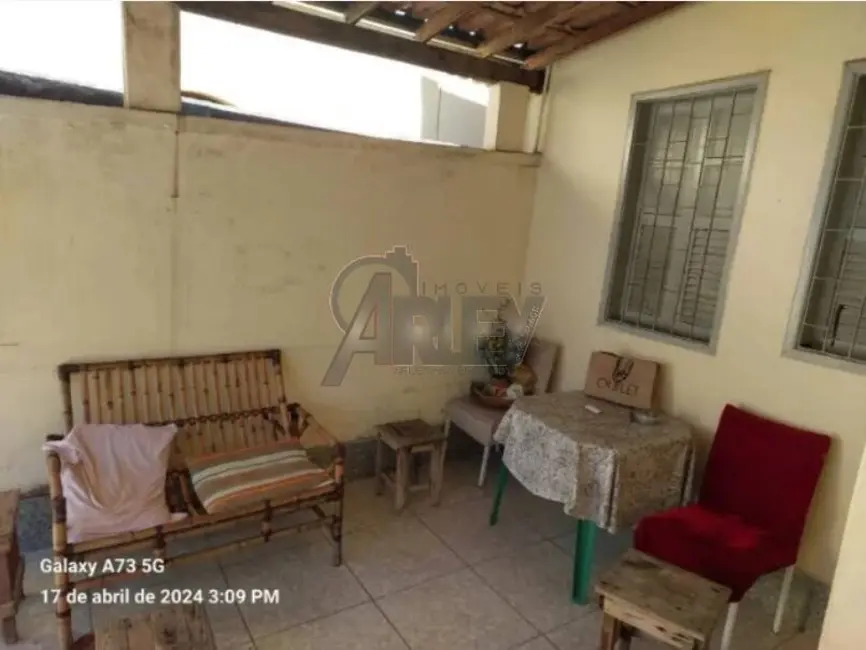 Casa com 4 quartos à venda em São José, Montes Claros - MG - imagem 4 Foto 4 de Casa com 4 quartos à venda em São José, Montes Claros - MG