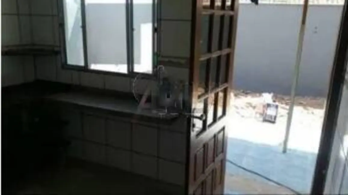 Foto 4 de Casa com 3 quartos à venda em Montes Claros - MG