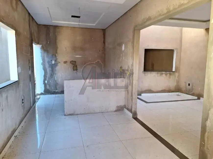 Casa com 3 quartos à venda, 180m2 em Montes Claros - MG - imagem 8 Foto 8 de Casa com 3 quartos à venda, 180m2 em Montes Claros - MG