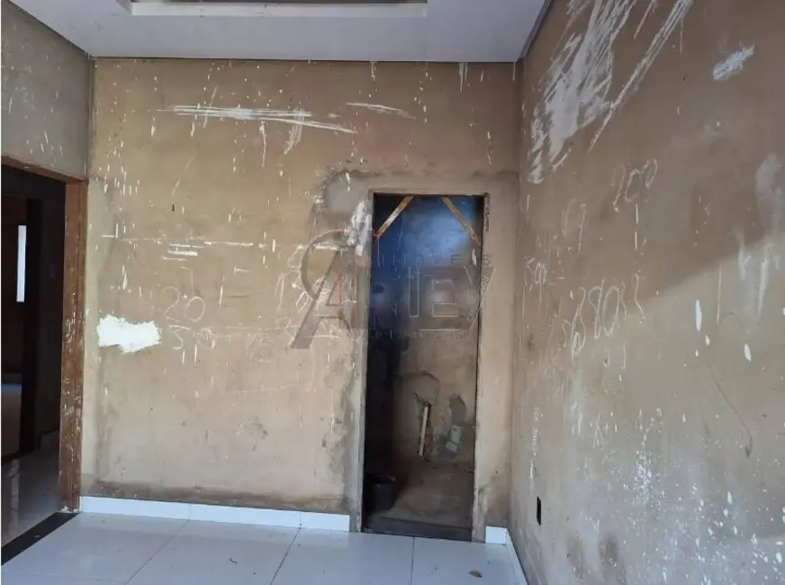 Foto 2 de Casa com 3 quartos à venda, 180m2 em Montes Claros - MG