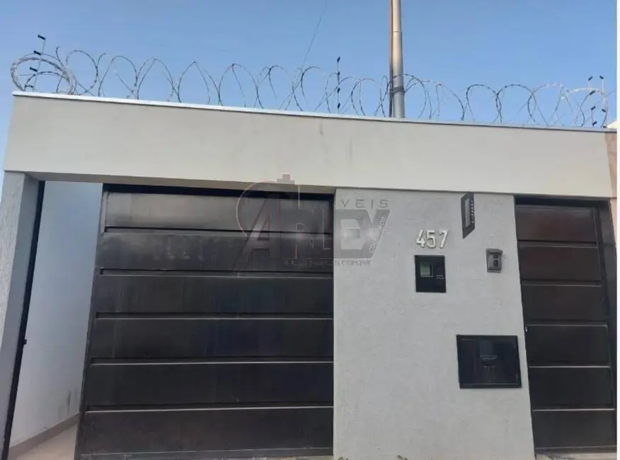 Foto 2 de Casa com 3 quartos à venda, 125m2 em Vila Campos, Montes Claros - MG