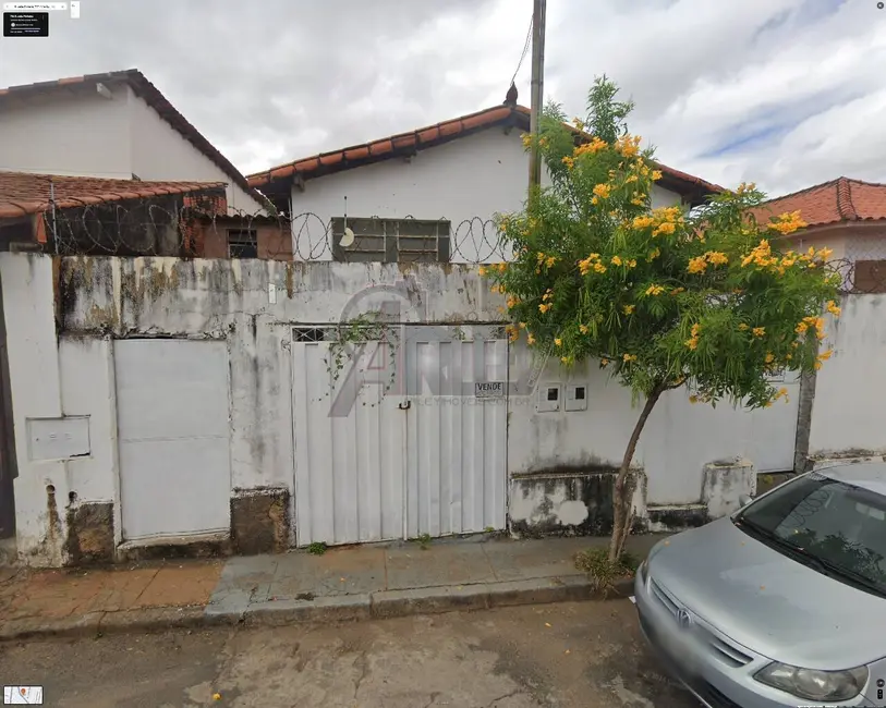 Foto 1 de Casa à venda, 250m2 em Centro, Montes Claros - MG