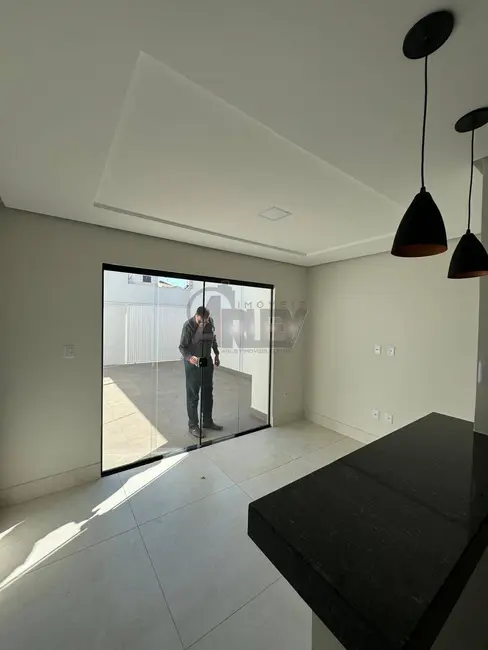 Foto 3 de Casa com 3 quartos à venda, 129m2 em Vila Campos, Montes Claros - MG