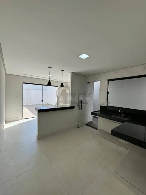 Foto 5 de Casa com 3 quartos à venda, 129m2 em Vila Campos, Montes Claros - MG