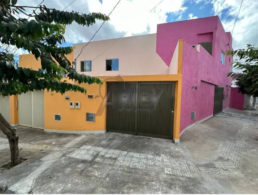 Foto 2 de Apartamento com 2 quartos à venda, 46m2 em Panorama II, Montes Claros - MG