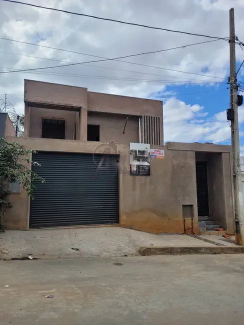 Foto 8 de Casa com 3 quartos à venda, 180m2 em Montes Claros - MG