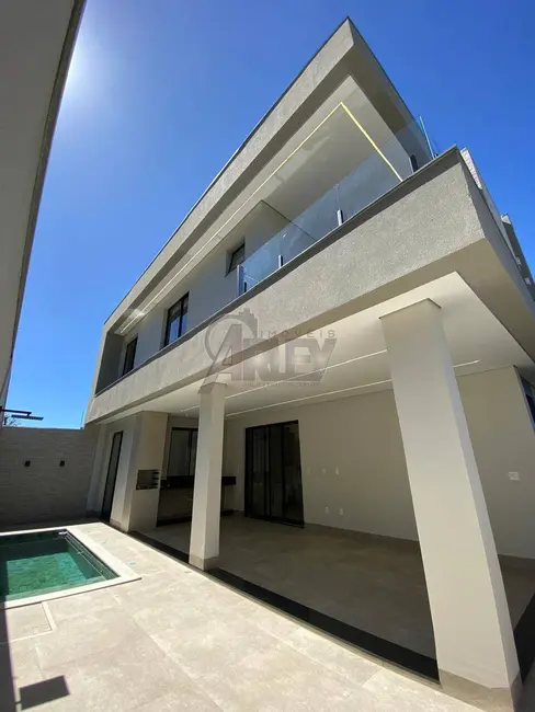 Foto 8 de Casa com 3 quartos à venda, 150m2 em Ibituruna, Montes Claros - MG