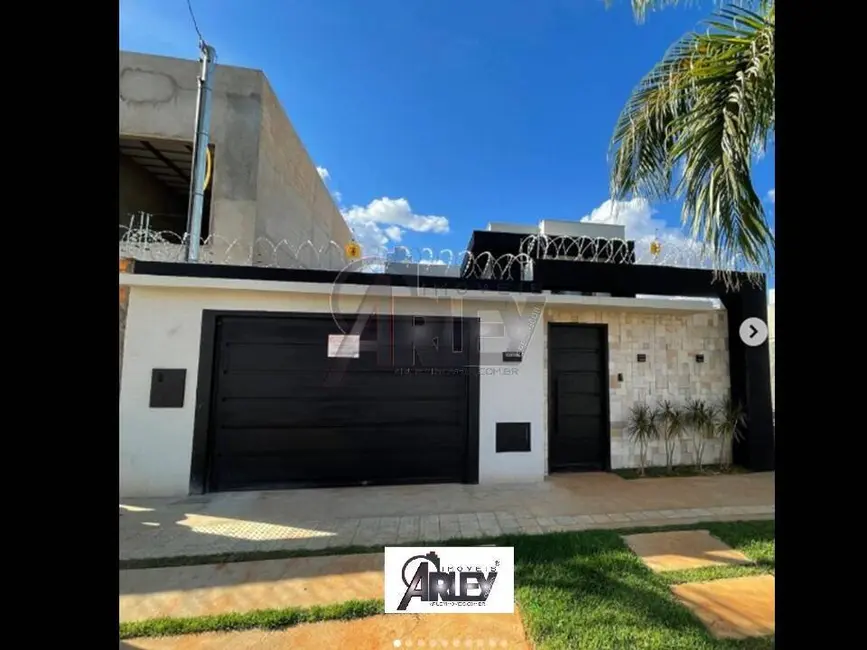 Foto 1 de Casa com 3 quartos à venda em Montes Claros - MG