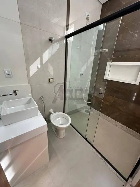 Casa com 3 quartos à venda, 126m2 em Montes Claros - MG - imagem 7 Foto 7 de Casa com 3 quartos à venda, 126m2 em Montes Claros - MG