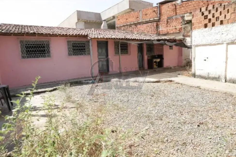 Foto 8 de Casa à venda, 600m2 em Centro, Montes Claros - MG