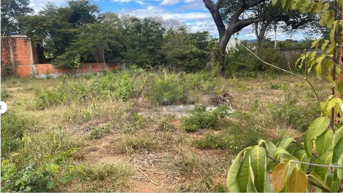 Foto 2 de Terreno / Lote à venda em Montes Claros - MG