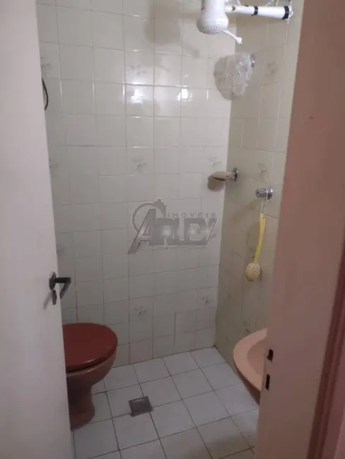 Foto 6 de Casa com 3 quartos à venda em Centro, Montes Claros - MG