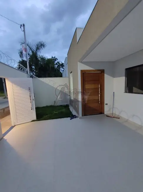 Foto 5 de Casa com 3 quartos à venda, 137m2 em Loteamento Reserva Real, Montes Claros - MG