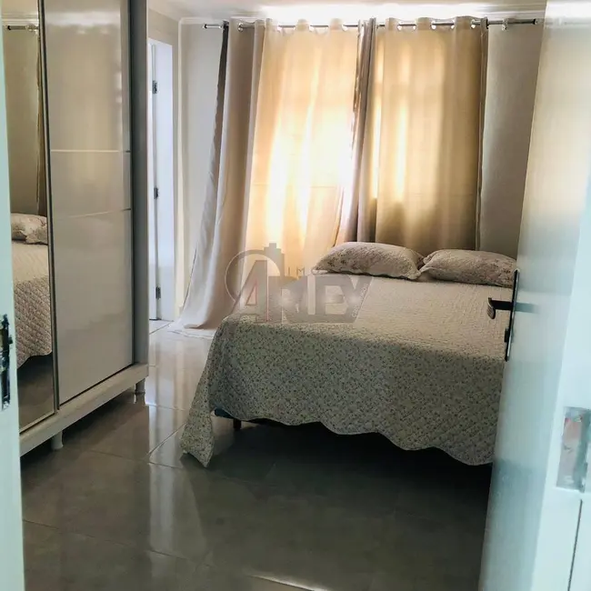 Foto 9 de Casa com 3 quartos à venda, 240m2 em Conjunto Residencial JK, Montes Claros - MG