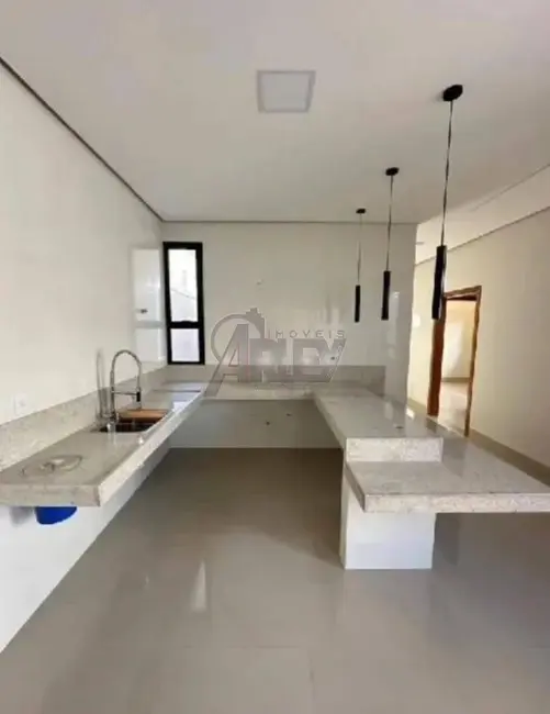 Foto 6 de Casa de Condomínio com 3 quartos à venda em Planalto, Montes Claros - MG