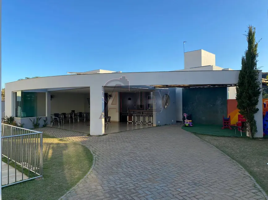 Foto 4 de Casa com 4 quartos à venda em Ibituruna, Montes Claros - MG