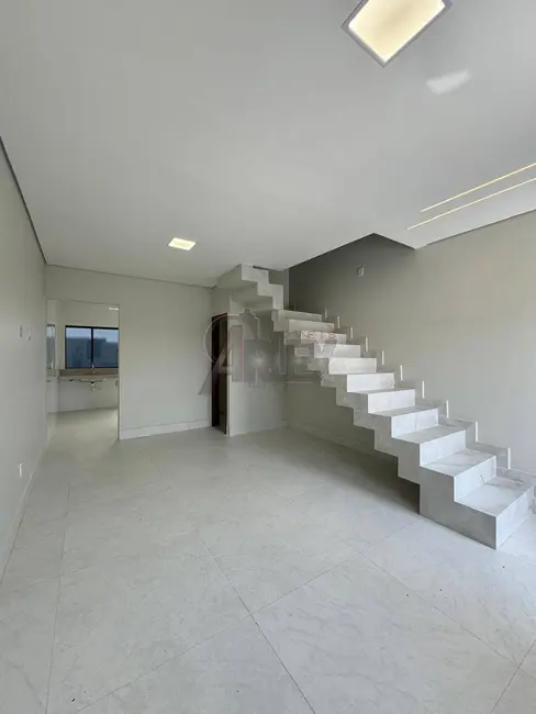 Foto 3 de Casa de Condomínio com 3 quartos à venda em Montes Claros - MG