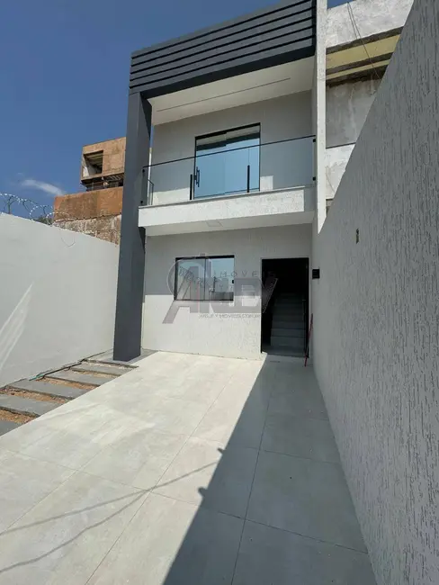 Foto 1 de Casa de Condomínio com 3 quartos à venda em Montes Claros - MG