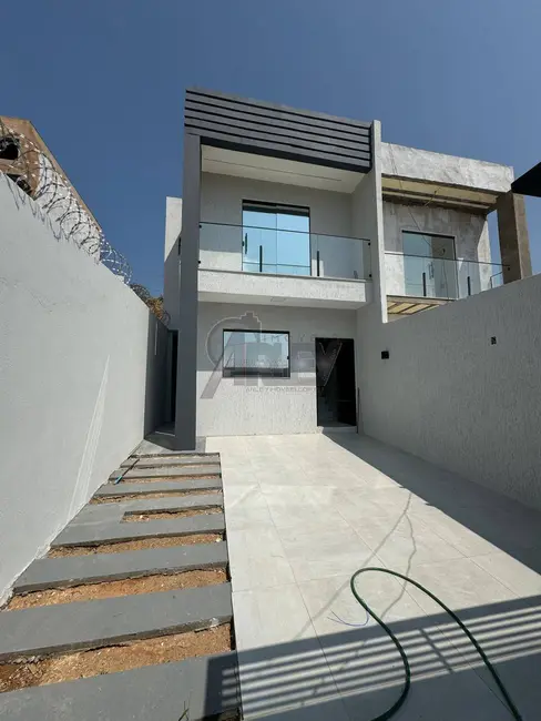 Foto 2 de Casa de Condomínio com 3 quartos à venda em Montes Claros - MG