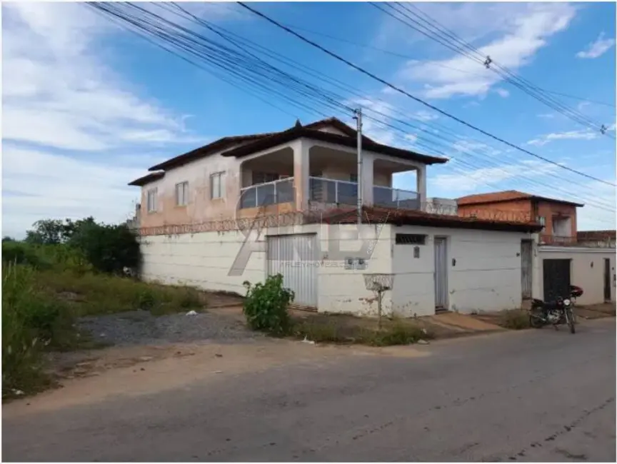 Foto 1 de Casa com 3 quartos à venda em Monte Carmelo, Montes Claros - MG