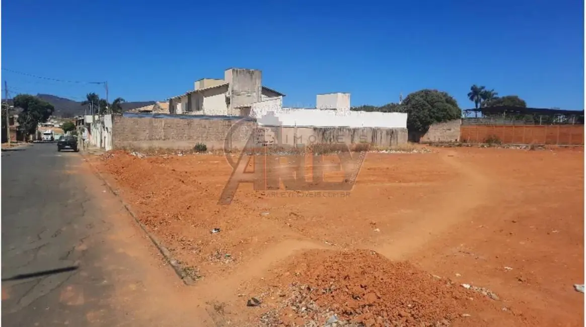 Foto 3 de Terreno / Lote à venda, 348m2 em Santo Antônio, Montes Claros - MG