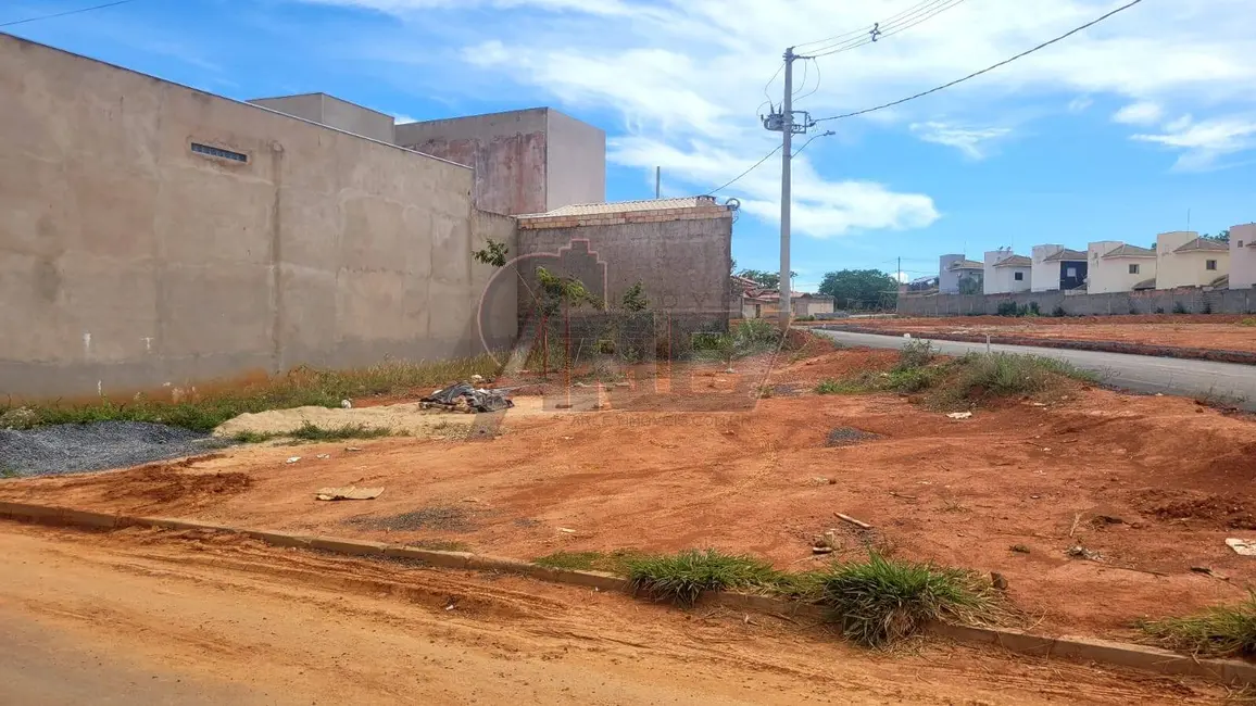 Foto 1 de Terreno / Lote à venda, 280m2 em Belvedere, Montes Claros - MG