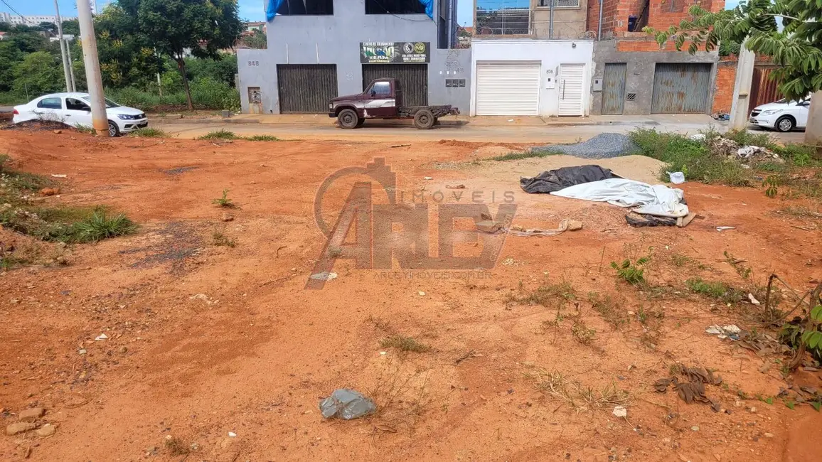 Terreno / Lote à venda, 280m2 em Belvedere, Montes Claros - MG - imagem 2 Foto 2 de Terreno / Lote à venda, 280m2 em Belvedere, Montes Claros - MG