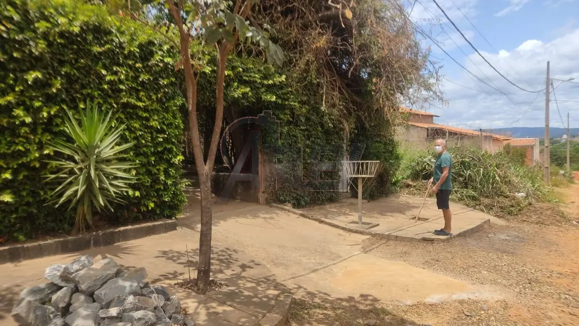 Foto 8 de Casa com 3 quartos à venda e para alugar em Interlagos, Montes Claros - MG