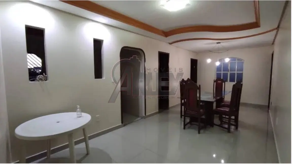 Foto 7 de Casa com 5 quartos à venda em Canelas, Montes Claros - MG