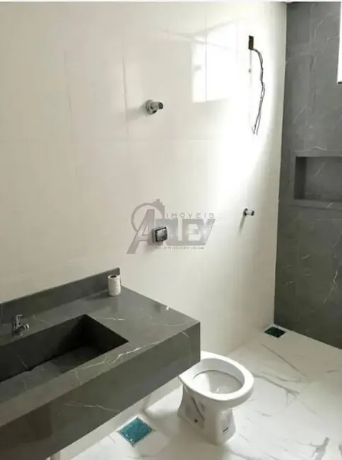 Casa com 2 quartos à venda, 180m2 em Montes Claros - MG - imagem 5 Foto 5 de Casa com 2 quartos à venda, 180m2 em Montes Claros - MG