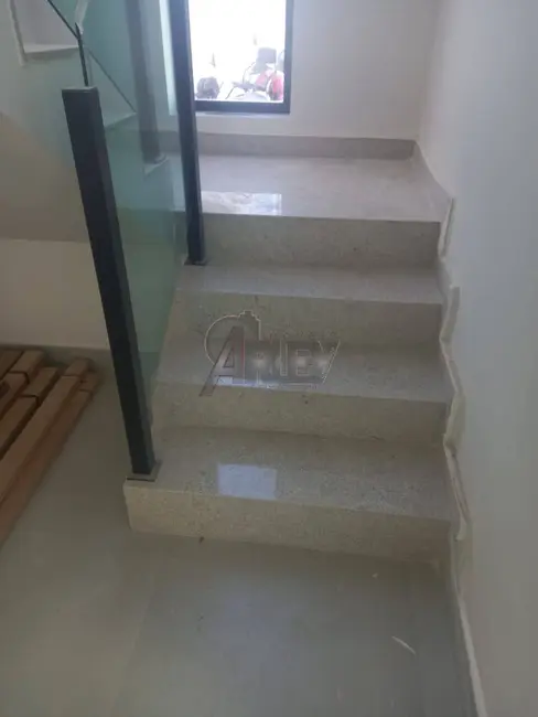 Casa com 4 quartos à venda em Montes Claros - MG - imagem 5 Foto 5 de Casa com 4 quartos à venda em Montes Claros - MG