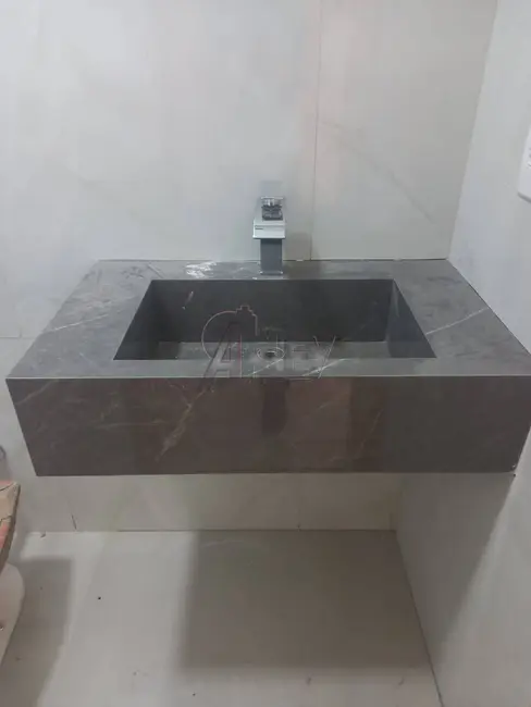 Casa com 4 quartos à venda em Montes Claros - MG - imagem 6 Foto 6 de Casa com 4 quartos à venda em Montes Claros - MG