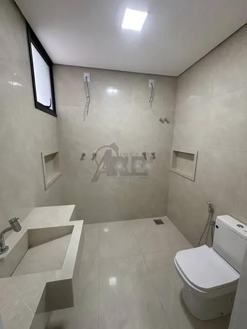 Foto 9 de Casa com 3 quartos à venda em Montes Claros - MG