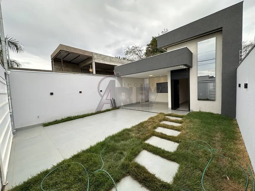 Foto 9 de Casa com 3 quartos à venda e para alugar, 248m2 em Montes Claros - MG