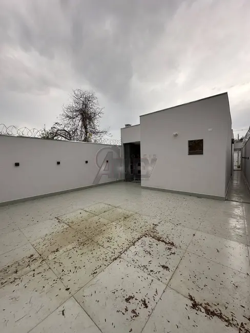 Foto 4 de Casa com 3 quartos à venda e para alugar, 248m2 em Montes Claros - MG