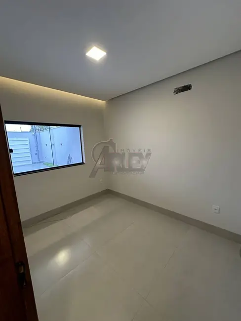 Foto 7 de Casa com 3 quartos à venda e para alugar, 248m2 em Montes Claros - MG