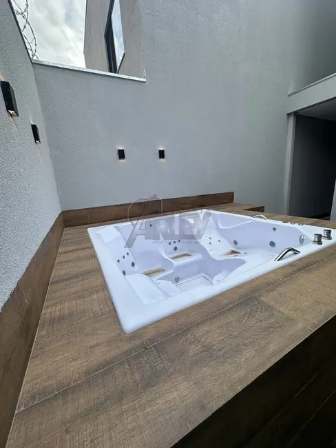 Foto 9 de Casa com 3 quartos à venda, 140m2 em Ibituruna, Montes Claros - MG