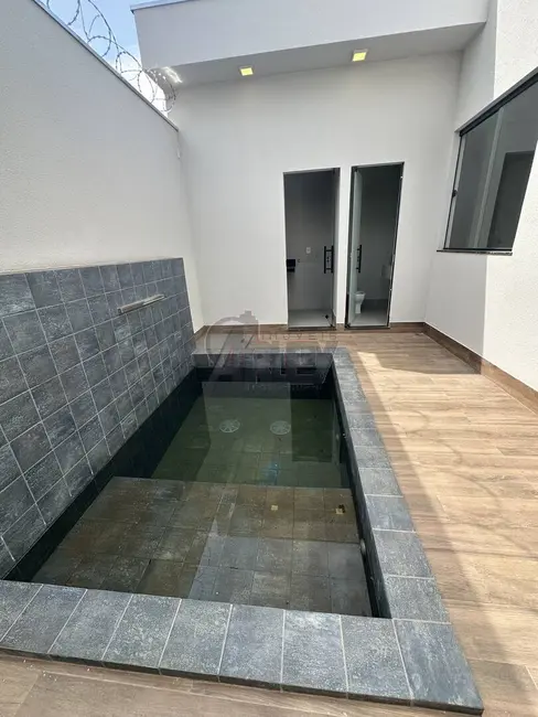 Foto 7 de Casa com 3 quartos à venda, 215m2 em Ibituruna, Montes Claros - MG