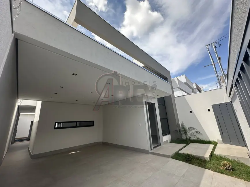 Foto 4 de Casa com 3 quartos à venda, 215m2 em Ibituruna, Montes Claros - MG