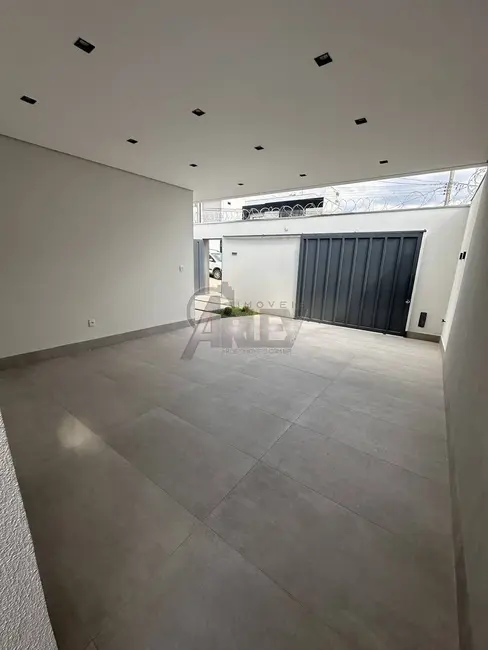 Foto 8 de Casa com 3 quartos à venda, 215m2 em Ibituruna, Montes Claros - MG