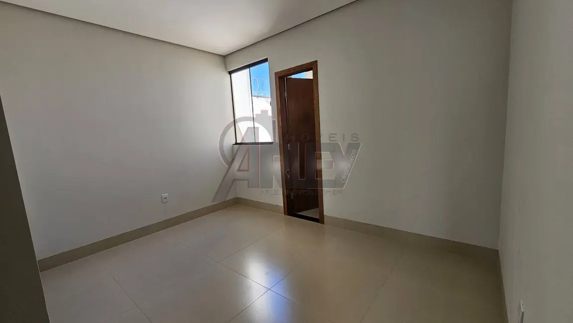 Foto 6 de Casa com 3 quartos à venda em Independência, Montes Claros - MG