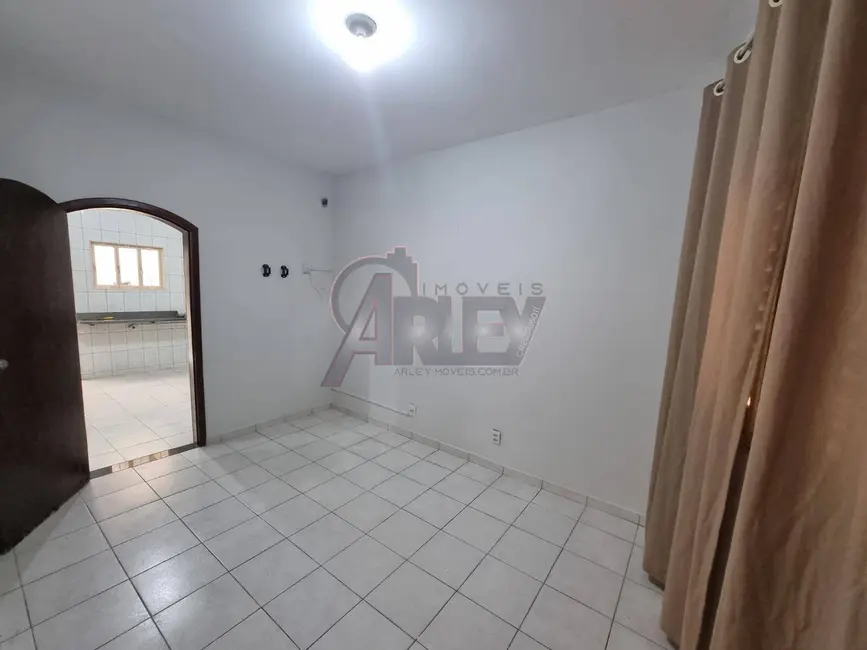 Foto 4 de Casa com 2 quartos à venda em Centro, Montes Claros - MG