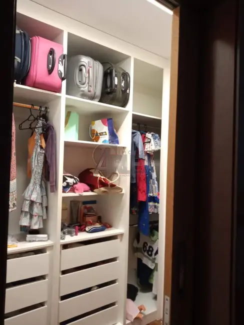 Casa com 5 quartos à venda, 1080m2 em Montes Claros - MG - imagem 7 Foto 7 de Casa com 5 quartos à venda, 1080m2 em Montes Claros - MG