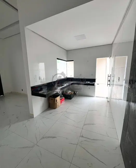 Foto 7 de Casa com 3 quartos à venda, 200m2 em Montes Claros - MG