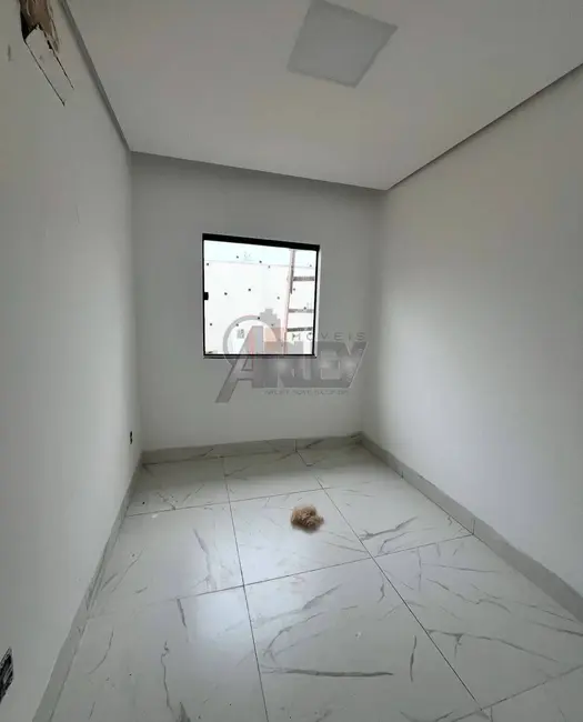 Foto 6 de Casa com 3 quartos à venda, 200m2 em Montes Claros - MG