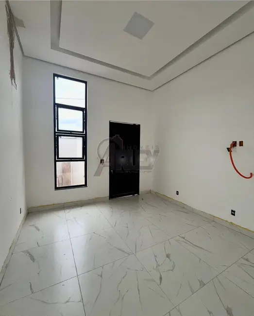 Foto 4 de Casa com 3 quartos à venda, 200m2 em Montes Claros - MG