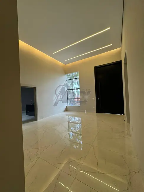 Foto 5 de Casa com 5 quartos à venda e para alugar em Montes Claros - MG